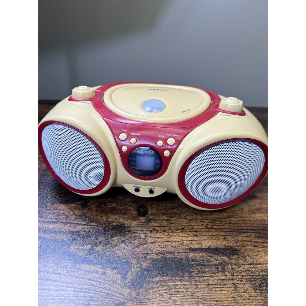 Jensen CD-490 Portable Stereo With CD Player AM/FM Radio Aux Red beige Untested
